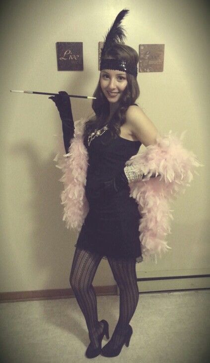 Flapper girl - Easy DIY halloween costume! I would switch the .
