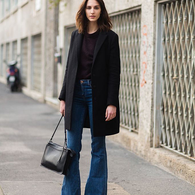 How to Wear Flare Jeans: 10 Fashionable Outfit Ide
