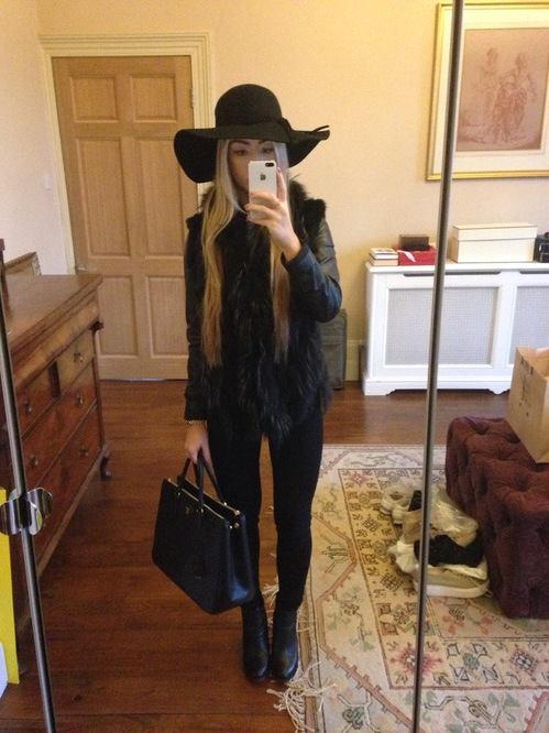 floppy hat outfit | Outfits with hats, Fall hat outfits, Black .