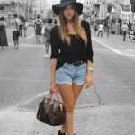 I want a black floppy hat! | Outfits with hats, Hat outfits summer .