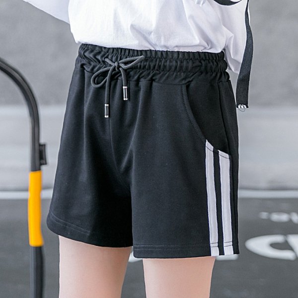 Black Sweat Shorts Sporty
  Outfit Ideas for Ladies