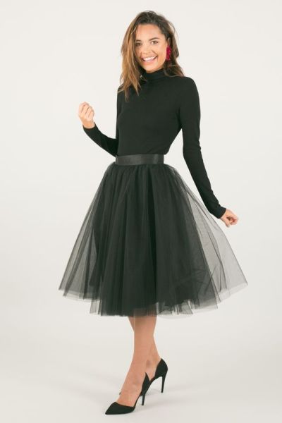 40 Feminime Look Black Tulle Skirt Outfits Ideas 1 – Five