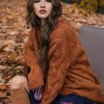 40 Thanksgiving Outfit Ideas for Women to Celebrate with Sty