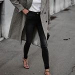 Office Outfit Ideas For Women, Trench coat, Dress code | Office .