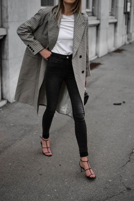 Office Outfit Ideas For Women, Trench coat, Dress code | Office .