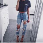 ripped high waisted jeans outfit, ripped jeans outfit, mirror .