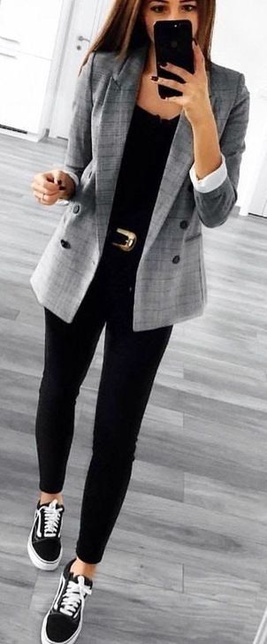 99 Pretty Women Work Outfit Ideas For Winter | Casual work outfits .