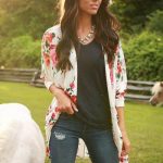 Best 13 Floral Cardigan Outfit Ideas for Women - FMag.c