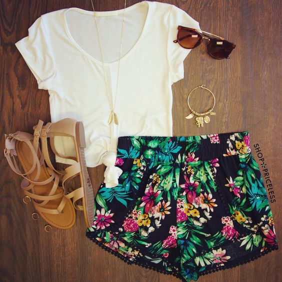 Floral Shorts Outfit Ideas for
  Ladies