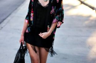How to Wear Fringe Kimono: 15 Chic Outfit Ideas - FMag.c