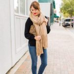 21 Fringe Scarf Outfit Ideas For Women | How to wear scarves .