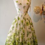 Vintage garden party dress | Vintage 1950s dresses parties, Pretty .