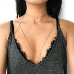 How to Wear a Bralette: 30 Bralette Outfit Ideas | Chain bra, Body .