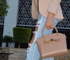 15 Best Rose gold sandal outfits images | Outfits, Casual outfits .