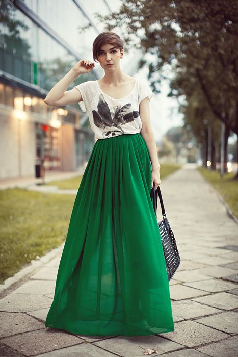 Green Maxi Skirt Outfit Ideas