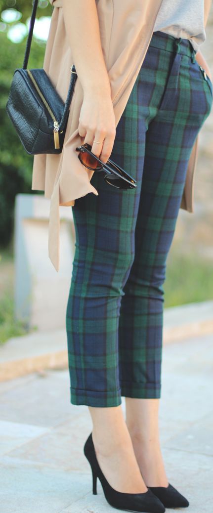 Plaid Pants in green and blue. #tartan | Retro fashion, Fashi