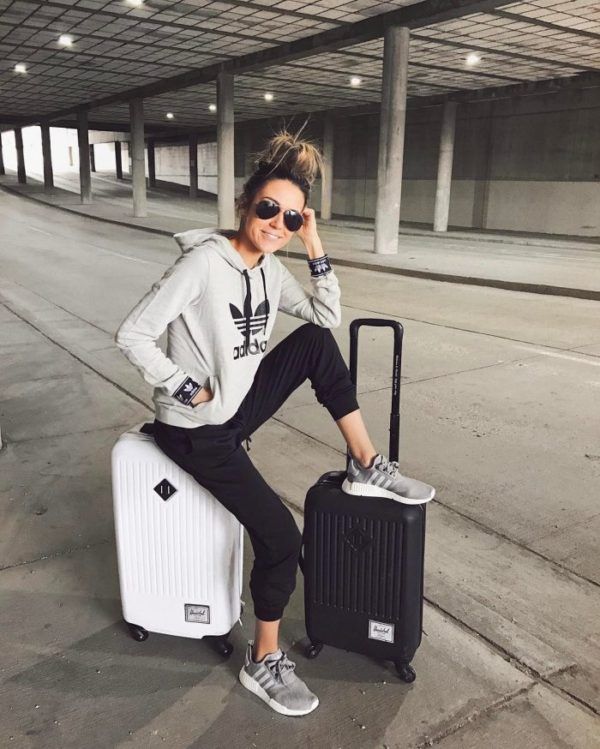 Travel Outfits Airport style: How To Look Fashionable During .
