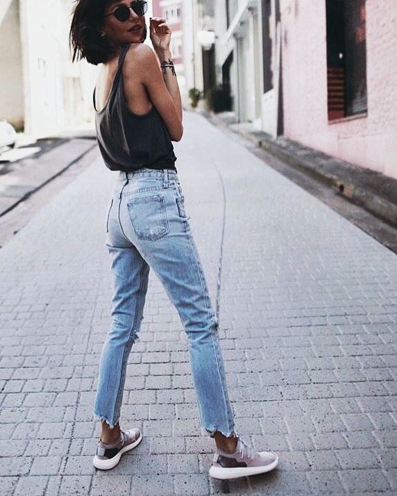 High Waisted Mom Jeans Casual
  Outfits for Ladies