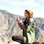Hiking Outfit Ideas for Women in Autumn | Military jacket green .