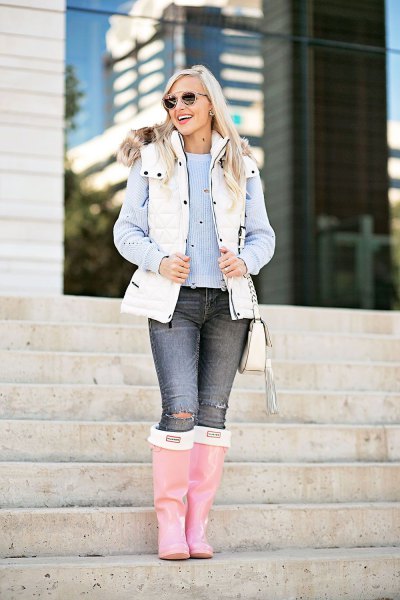 How to Style White Puffer Vest: 13 Cozy Outfit Ideas for Women .