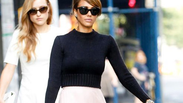Five Ways to Wear a Cropped Top in Wint
