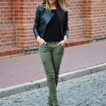 Olive pants outfit, Cargo pants women, Green cargo pan