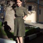20 Pretty Ways to Wear Khaki Outfit | Платье хаки, Стильное .