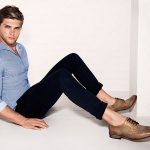 How to Wear Black Pants with Brown Shoes - The Trend Spott