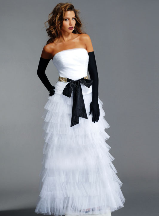 White Black Wedding Dress with Gloves | Wedding Plan Ide