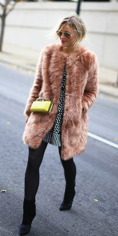 23 Chic Ways to Wear Faux Fur Coats (con imágenes) | Abrigos de .