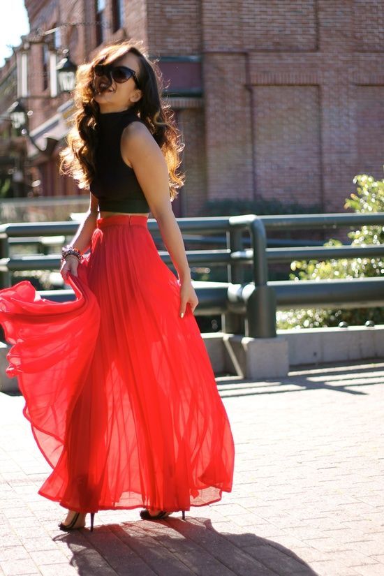 Crop Top And Maxi Skirt Outfit Ideas | Fashion, Maxi skirt outfits .