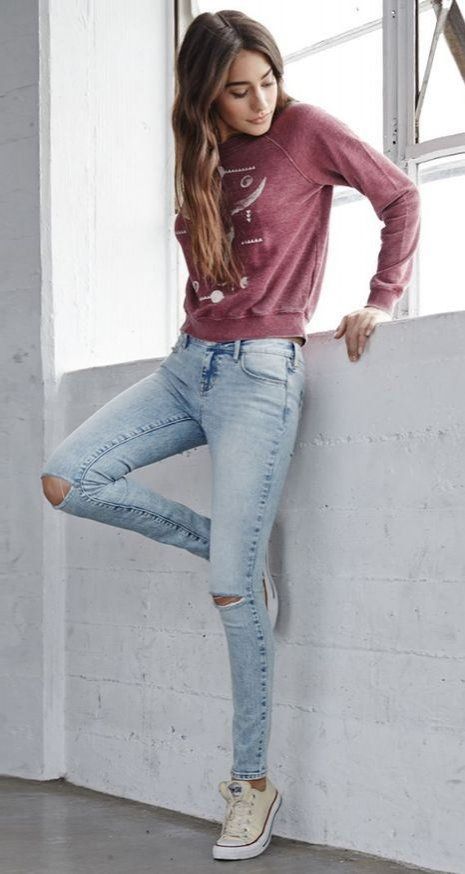 How to Wear Ripped Jeans: 30 Perfect Outfit Ideas ☆ #Casual .