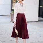 50+ Christmas Classy Outfits Ideas To Wear This Year 19 | Burgundy .
