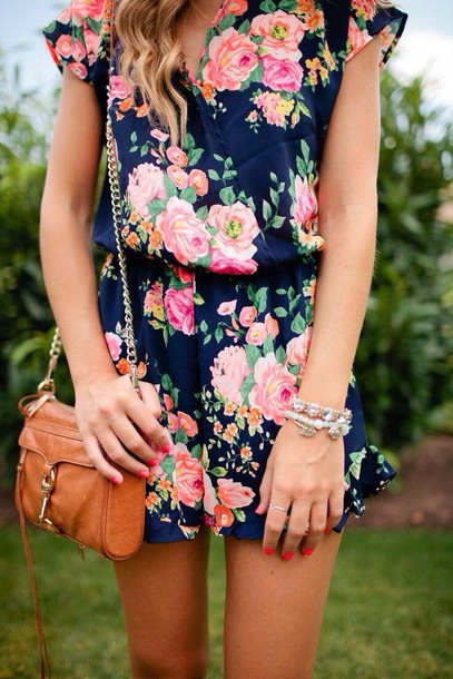 romper, fall outfits, flowers, romper, blue, floral, navy .