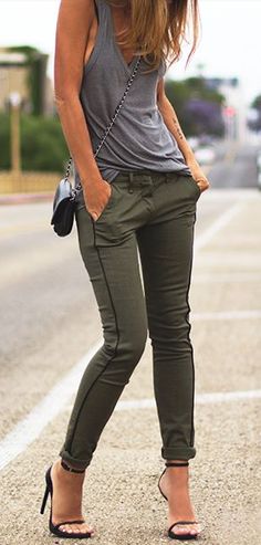 14 Best Outfits with green jeans images | Outfits, Autumn fashion .