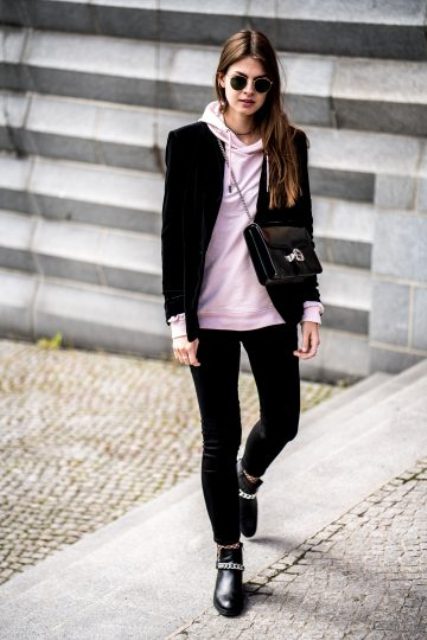 18 Women Outfit Ideas With Hoodies - Styleohol