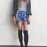 20 Style Tips On How To Wear Knee Socks This Winter | Long socks .