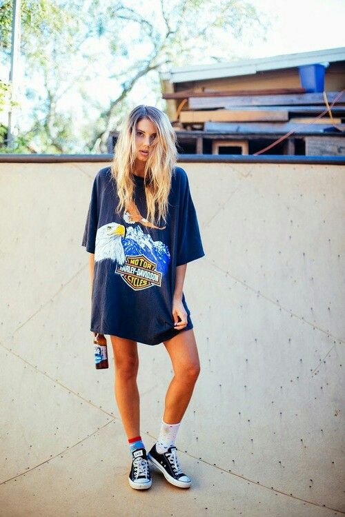 How To Wear: Oversized T-Shirts (37 Outfit Ideas) 2020 .