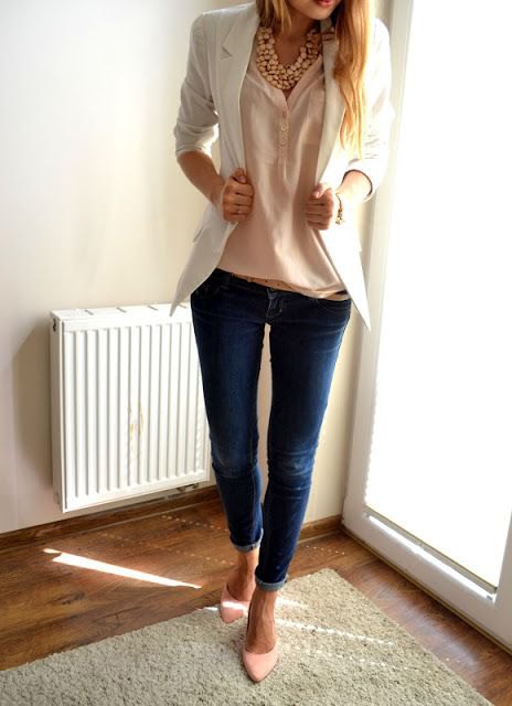 Peach Shirt Outfit Ideas for Ladies