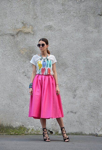 Beautiful Pink Midi Skirt Outfit Idea | Red midi skirt outfit .