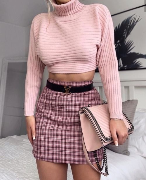 pink outfit, plaid skirt outfit. pastel goth outfit. instagram .