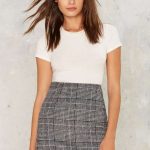 2018 Trend: How To Wear PLAID Without Looking Dated | Plaid skirt .