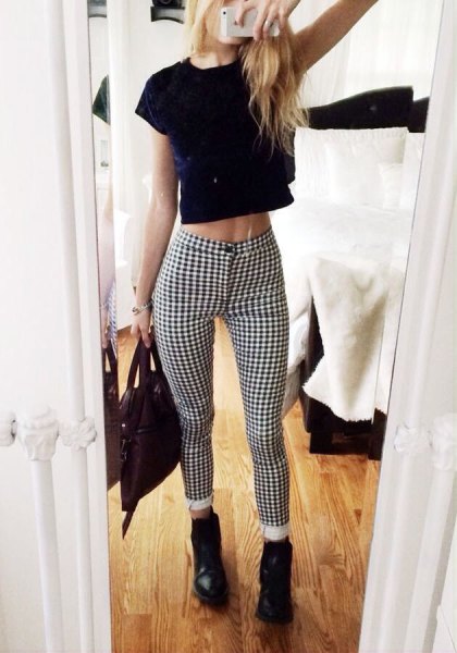 Plaid Skinny Pants Outfit Ideas for Women