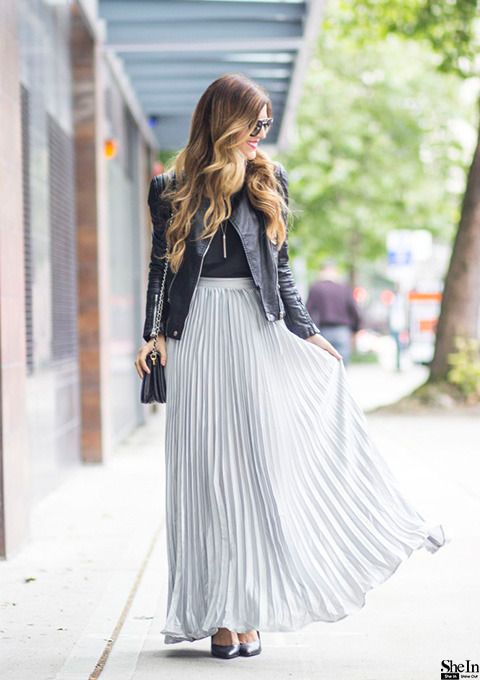 Pleated Maxi Skirt Outfit
  Ideas