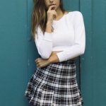 How To Wear A Pleated Skirt Outfit Ideas 2017 | Pleated mini skirt .