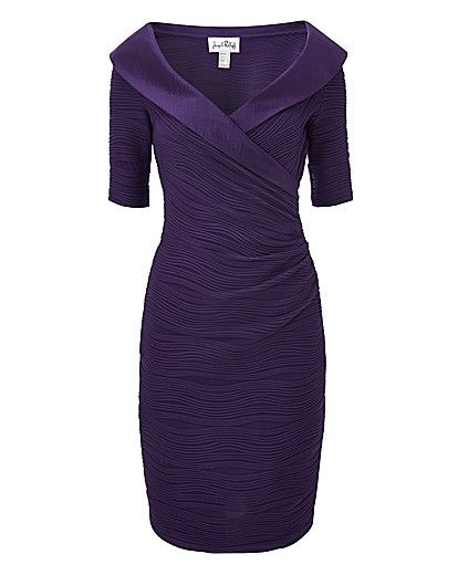 Women Over 50 Slimming Down For Christmas Parties | Party dresses .