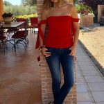 combine white jewelry with red t shirt | Chicisi