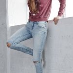 How to Wear Ripped Jeans: 30 Perfect Outfit Ideas | Ripped jeans .