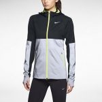 Nike Women's Shield Flash 3M Reflective Running Jacket Size M .