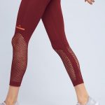 How to Wear Seamless Leggings: Best 13 Lean & Slimming Outfits for .